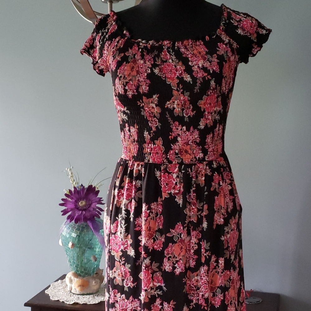 No Comment Long Floral Print Dress With Built-in Shorts Front Slit Size Medium